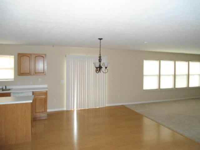 6547 Yorkshire Cir - Photo 3 of 14