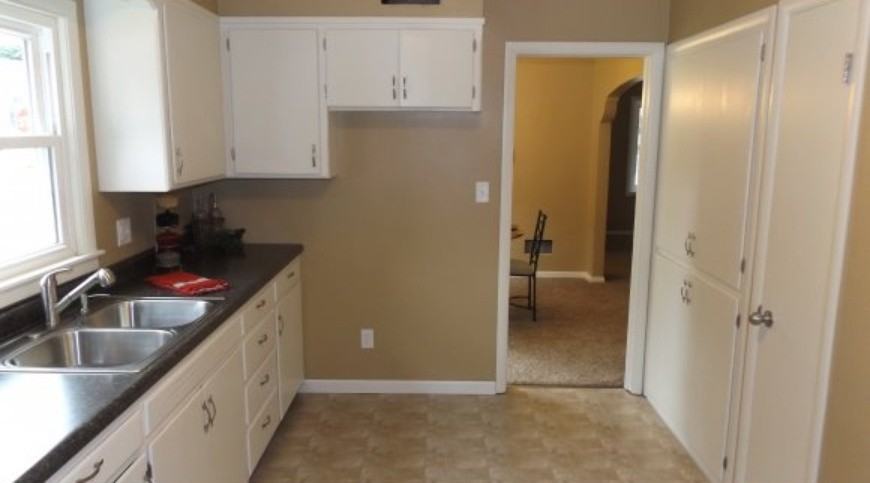 510 S Madison St - Photo 2 of 20