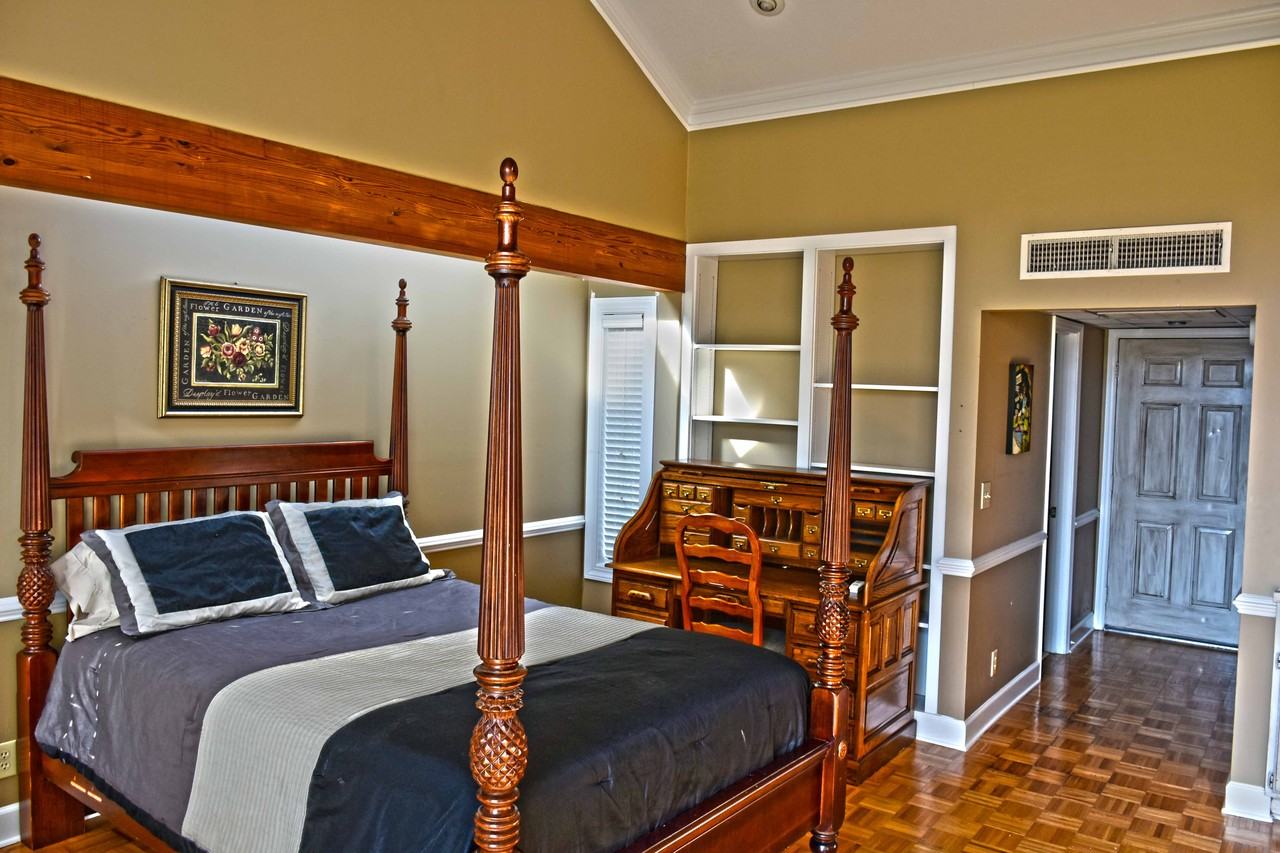 190 Kings Grant Rd - Photo 2 of 12