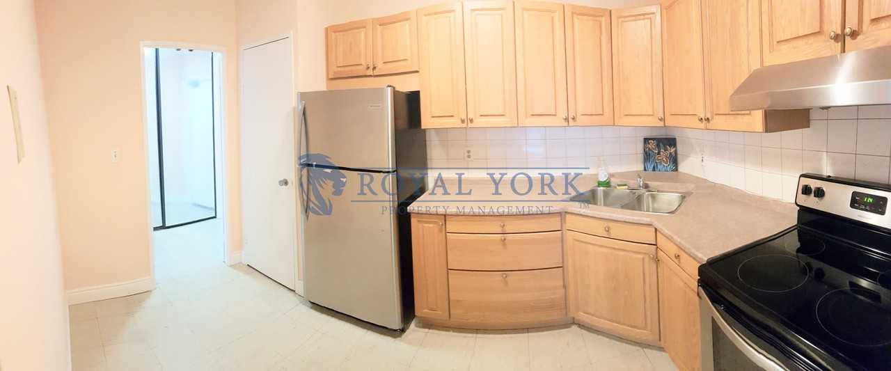 15 Vicora Linkway - Photo 2 of 18