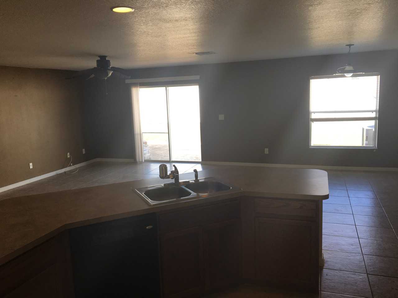 30921 Sonnet Glen Dr - Photo 2 of 13