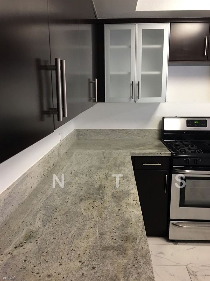 939 Palm Ave - Photo 3 of 19