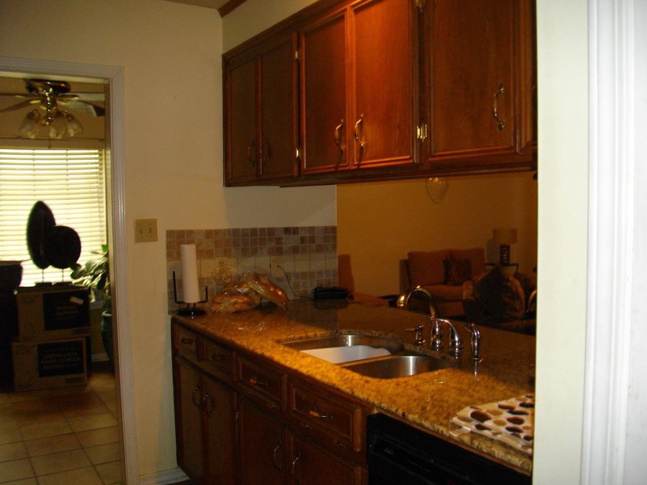 2526 Downs Cir - Photo 2 of 10