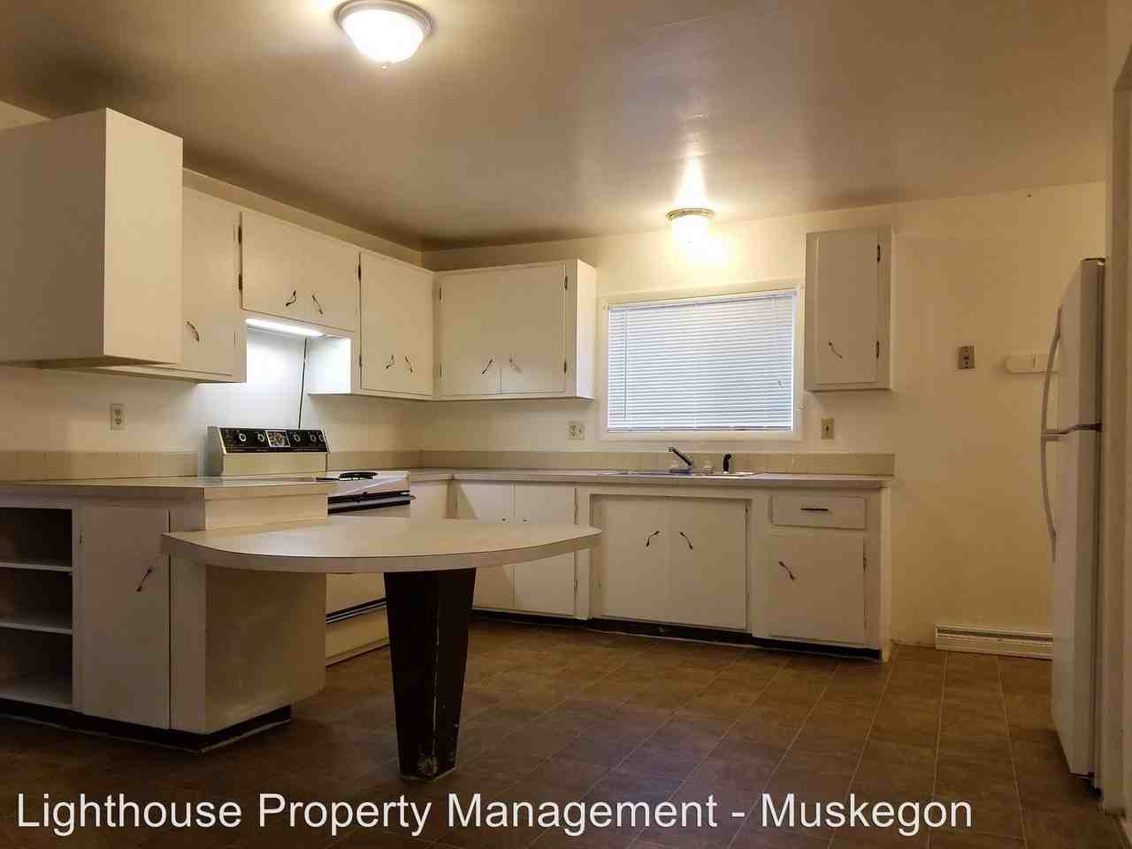 1517 Beidler Street - Photo 2 of 9