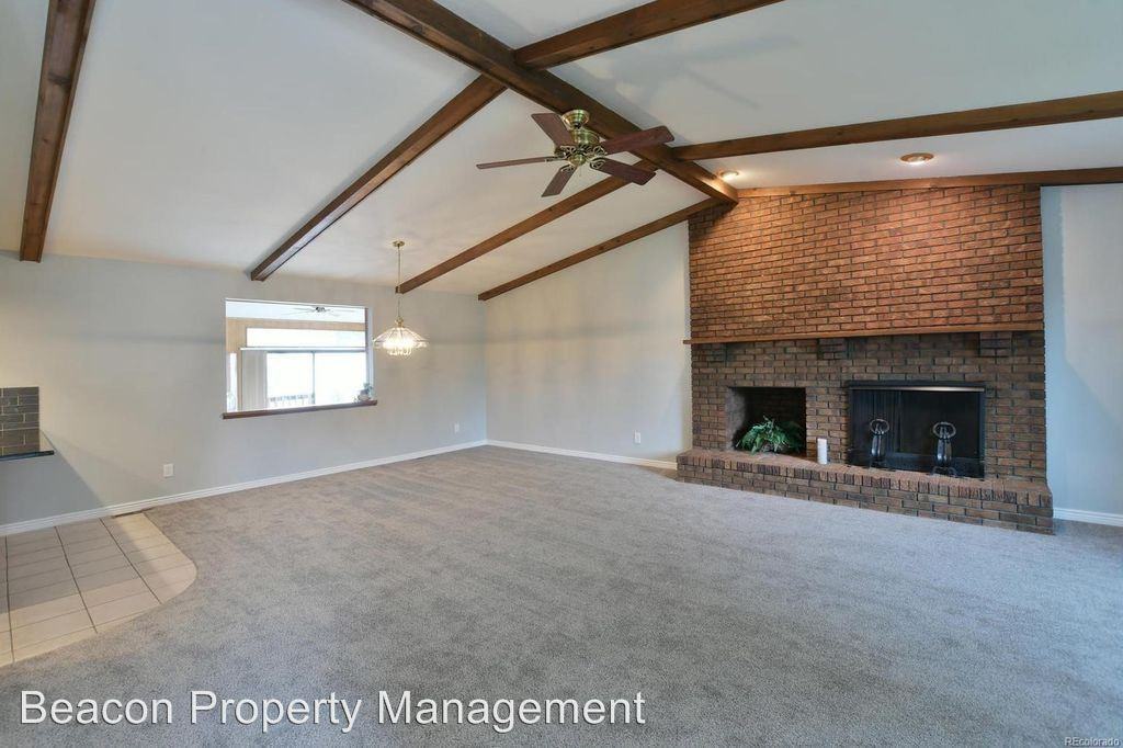 8595 S Yukon St - Photo 3 of 31