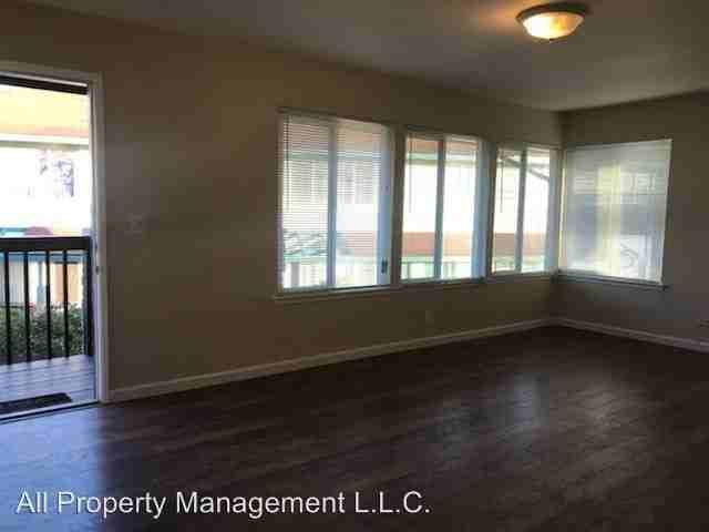 365 Esplanade Ave #3 - Photo 3 of 14