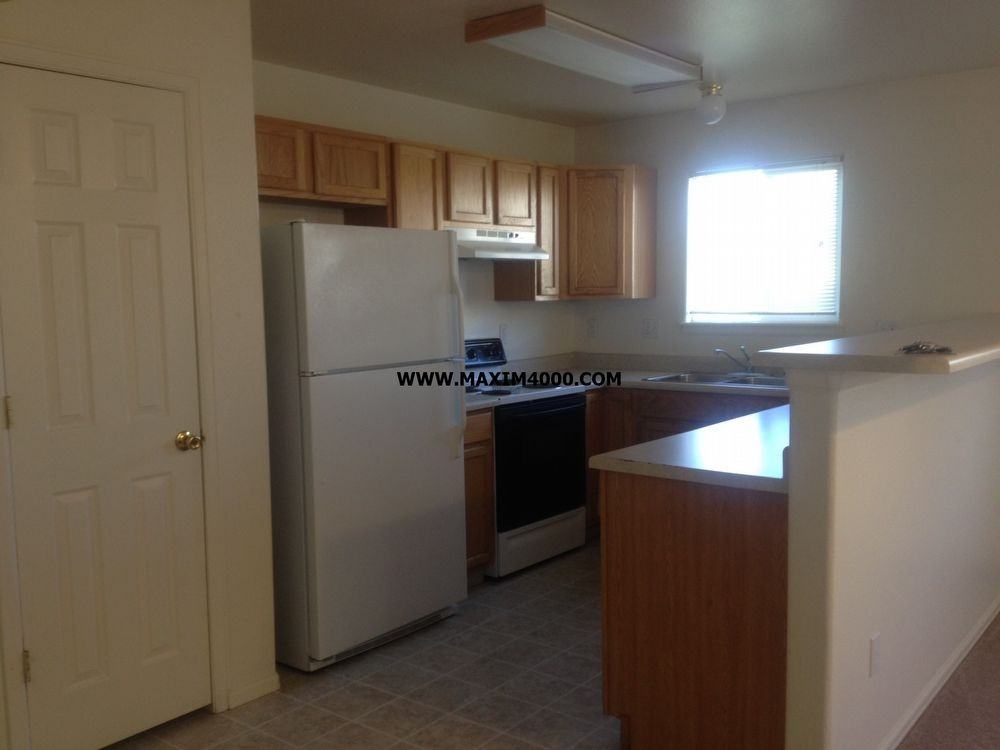 1138 E Carolina Ave - Photo 2 of 12