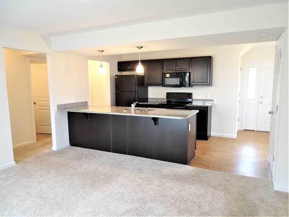 201 Erin Court - Photo 3 of 20