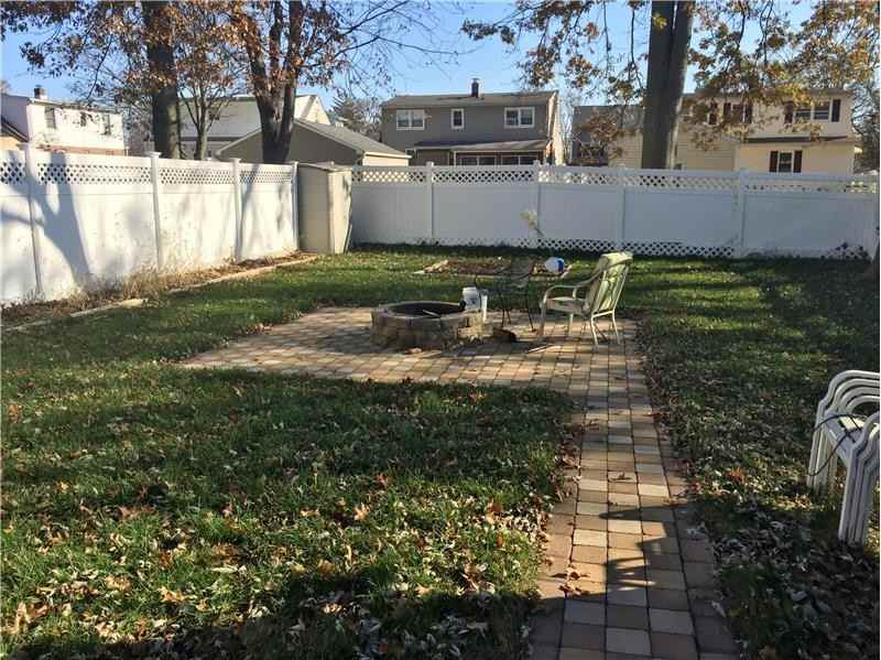 26-28 N Clark Ave - Photo 3 of 11