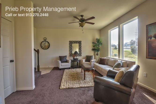 1225 Budd Cir - Photo 2 of 28