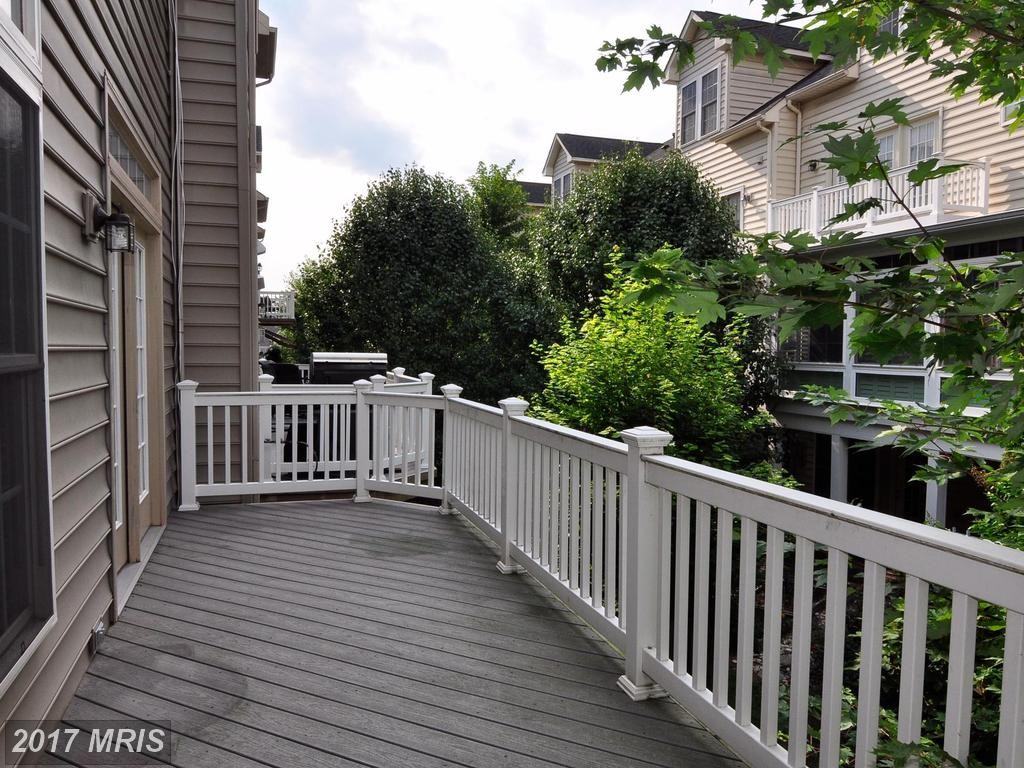 47650 Mid Surrey Square - Photo 2 of 29