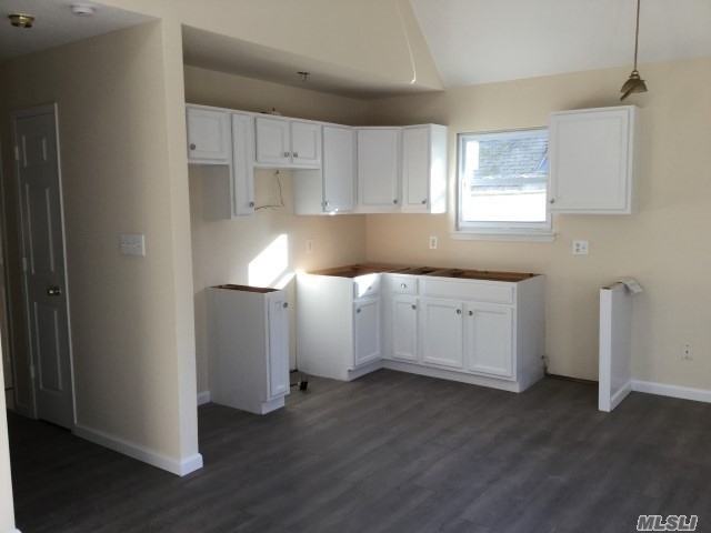 17 Vernon Ave - Photo 3 of 5