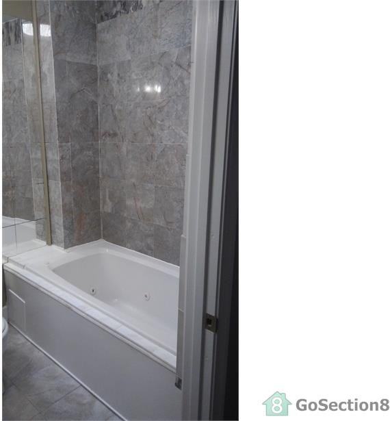 2503 McCulloh St - Photo 3 of 5