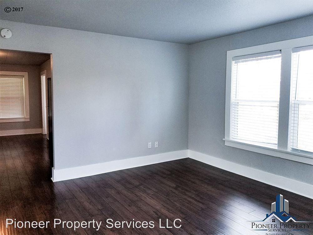 315 N Washington St - Photo 2 of 13