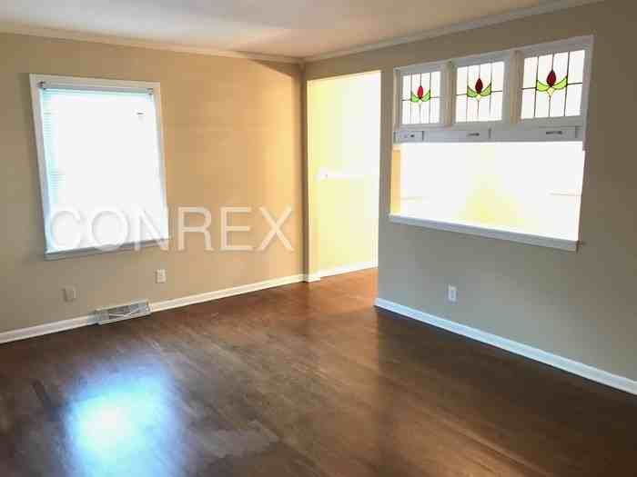 2336 NE 38th St - Photo 2 of 12