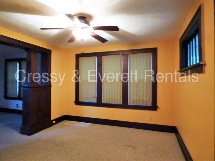 838 S 34th St - Photo 3 of 16