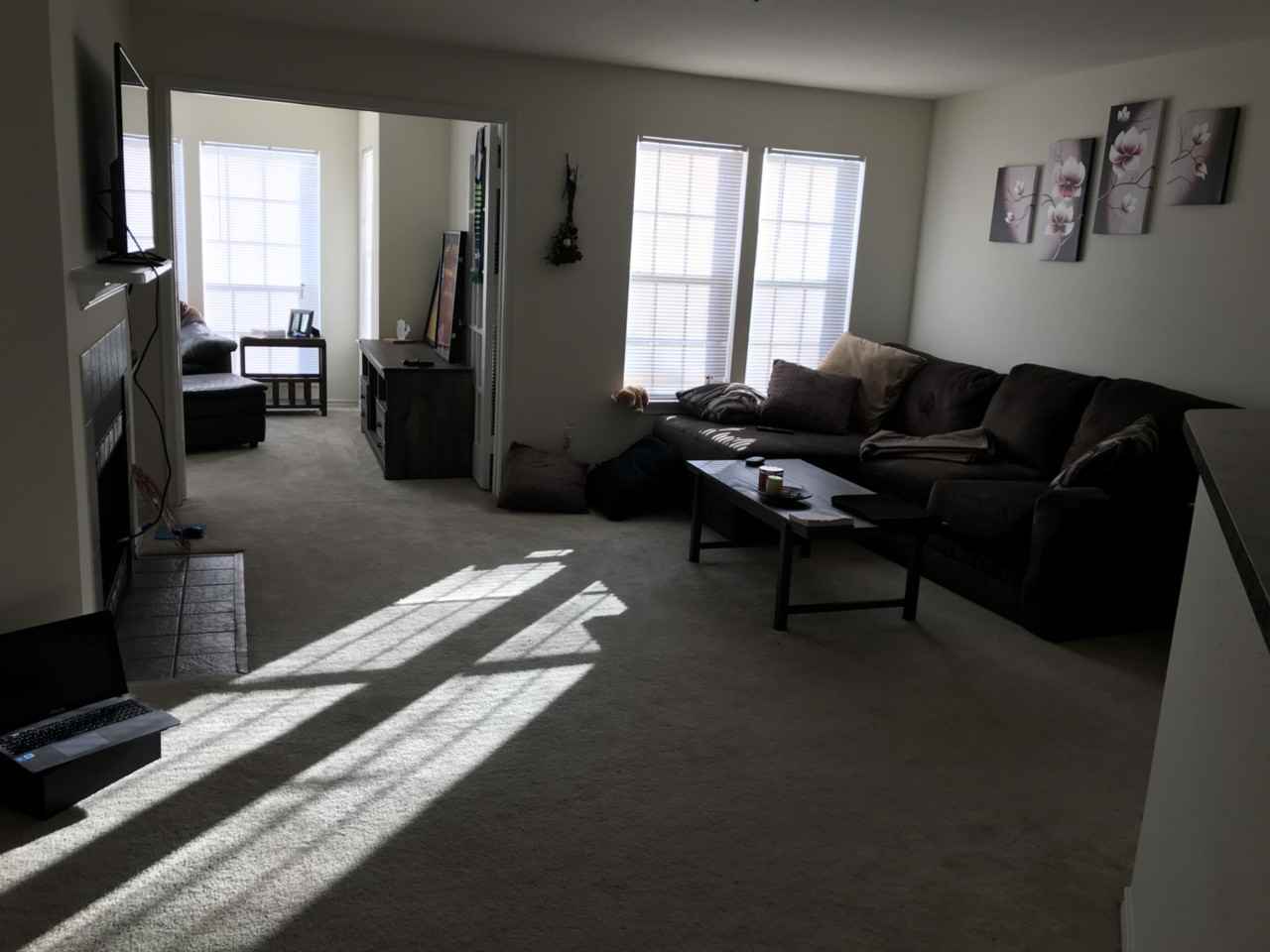 220 Century Place - Photo 2 of 7