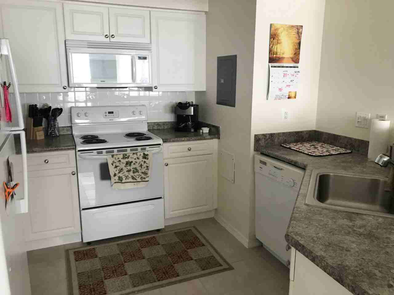 220 Century Place - Photo 3 of 7