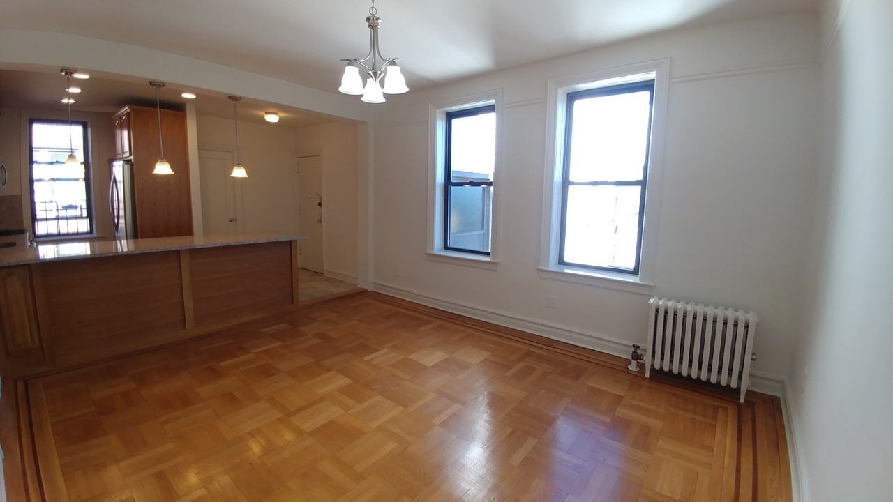 70th St & Ridge Blvd #6f