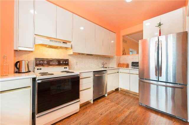 458 Woburn Avenue - Photo 2 of 24