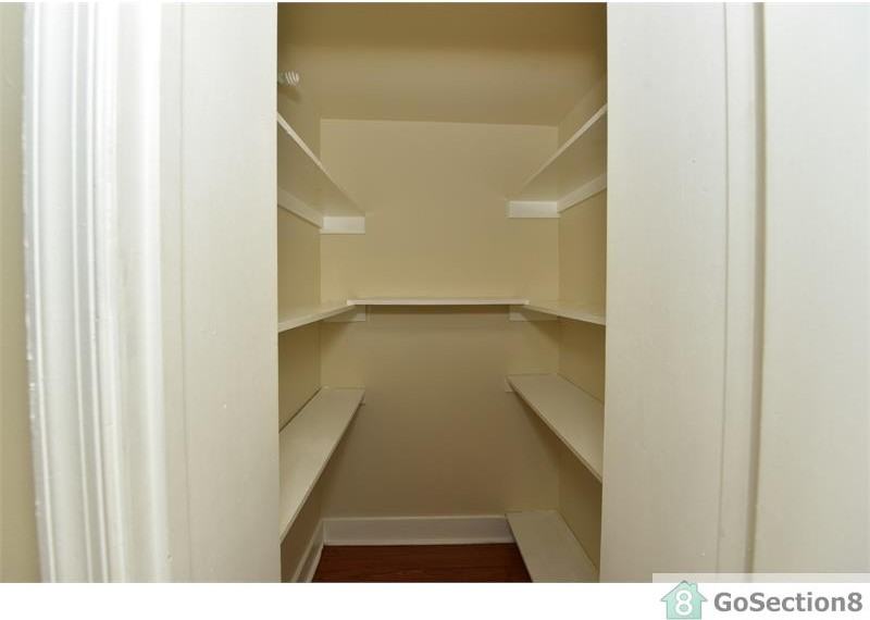 2001 E 30th St - Photo 3 of 22