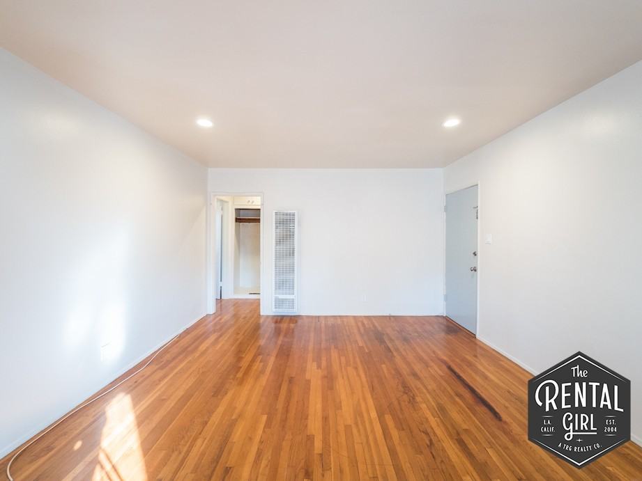 3346 Cattaraugus Avenue #1/2 - Photo 3 of 17