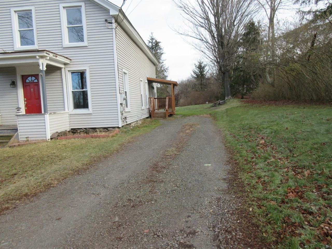 54 Hill St - Photo 2 of 22