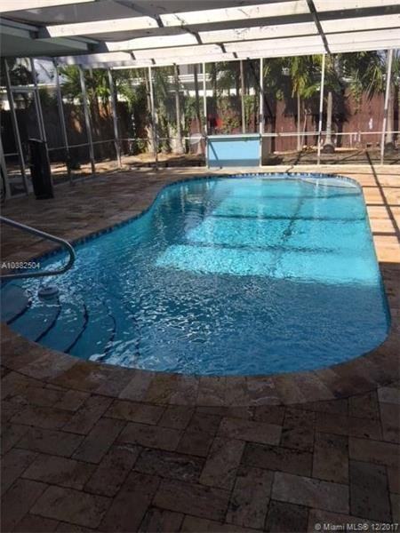 2555 NE 202nd St - Photo 2 of 13