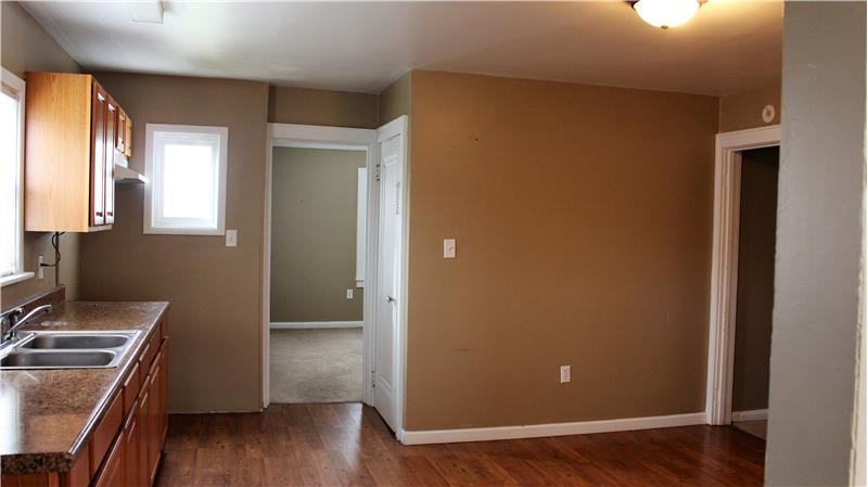 148 Canton Rd - Photo 3 of 28