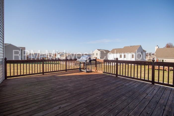 2473 Zachariah Ave - Photo 3 of 36