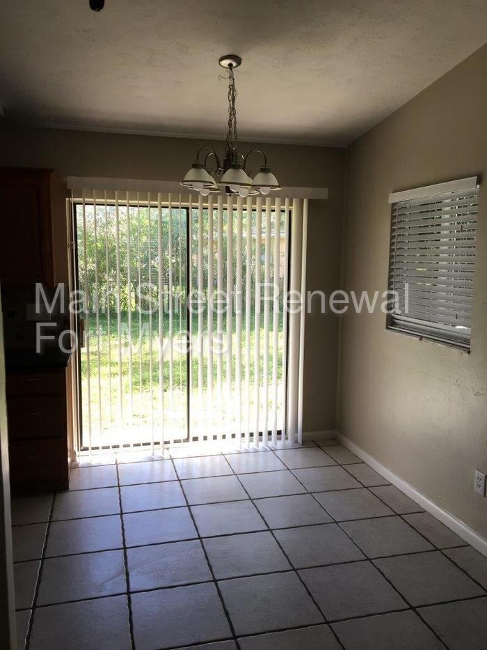 1153 Sumter Dr - Photo 3 of 14