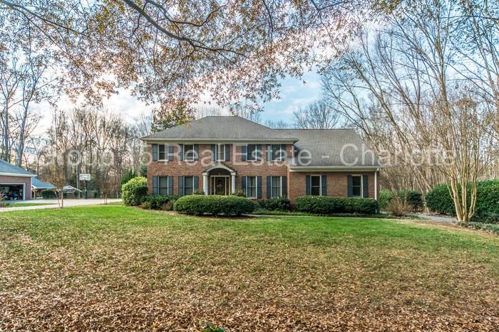 4324 Quail View Rd - Photo 2 of 49