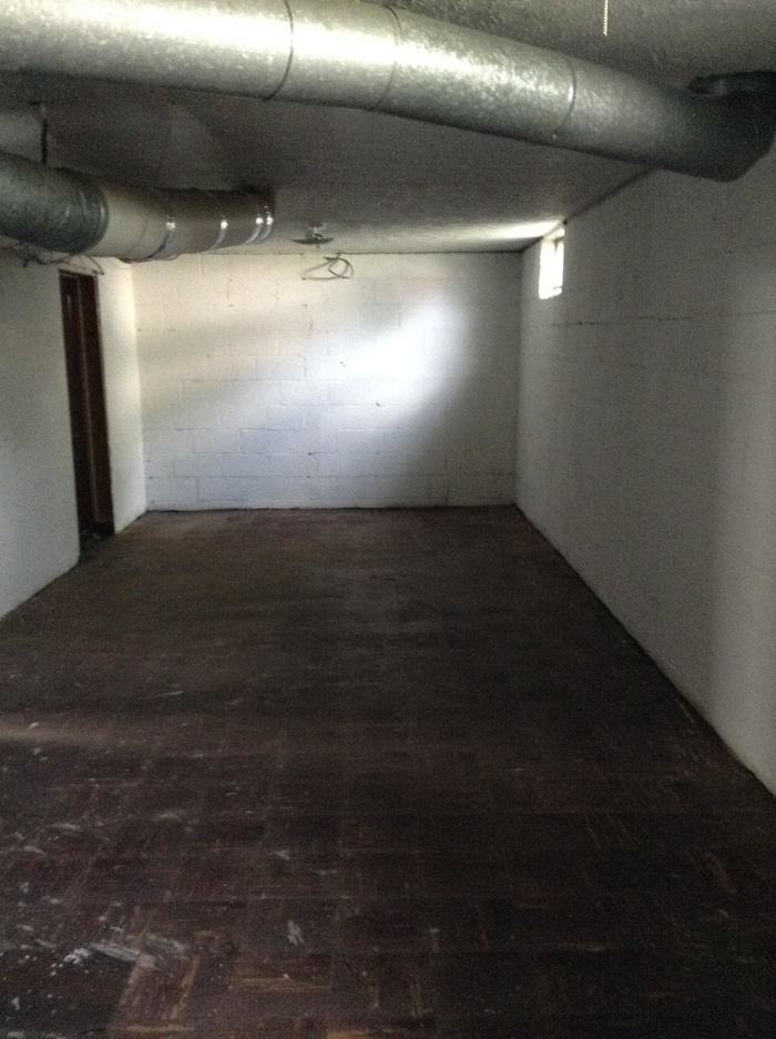 521 Bassett Ave - Photo 2 of 12