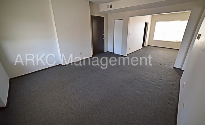 3649 The Paseo #06 - Photo 2 of 13