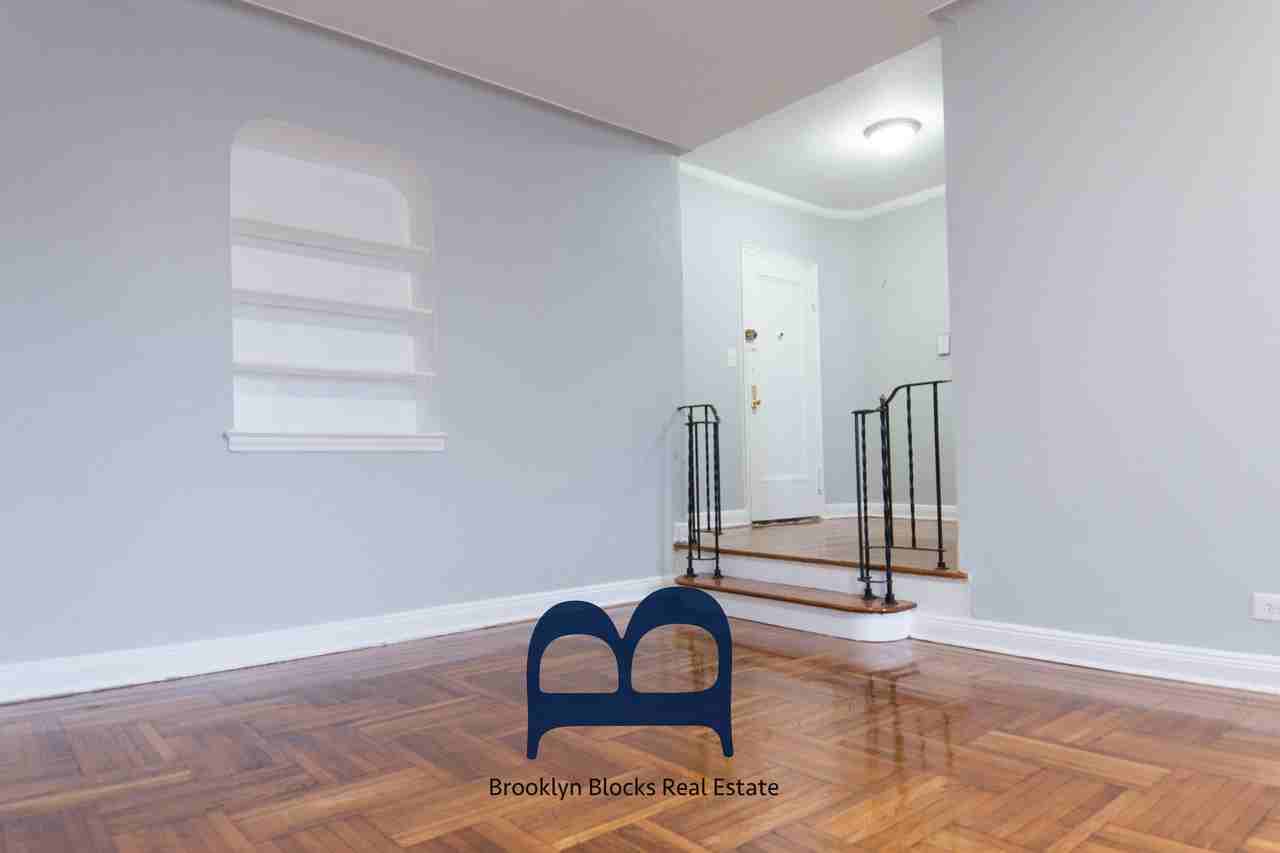 1911 Dorchester Rd #608