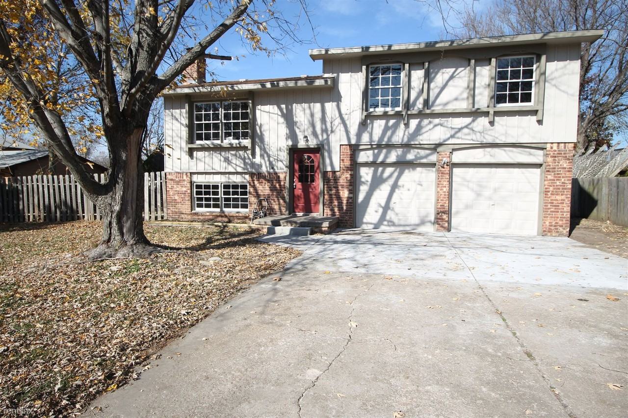 8 Ridgeway Rd - Photo 2 of 31