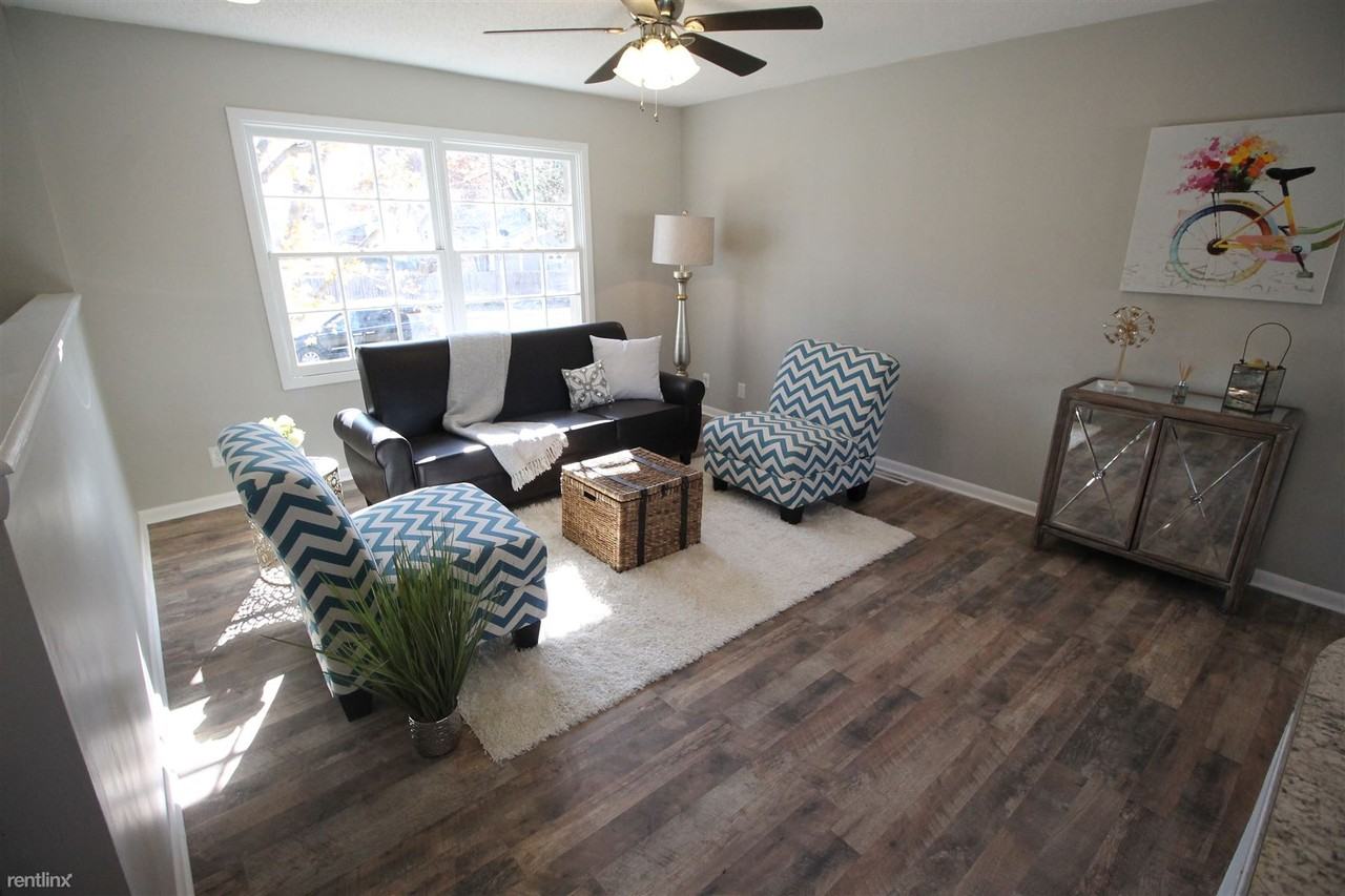 8 Ridgeway Rd - Photo 3 of 31