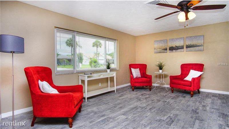 6314 Wisteria Ln - Photo 3 of 20