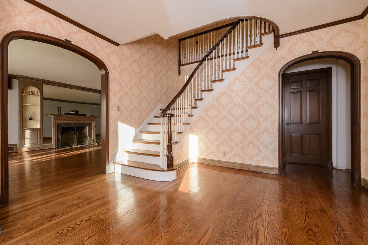 71 Bellows Ln - Photo 2 of 18