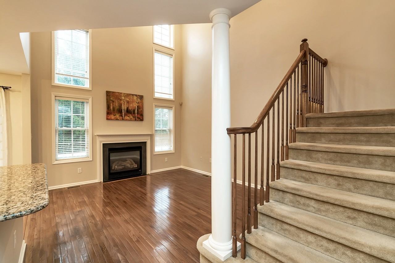 219 Satinwood Dr - Photo 3 of 25