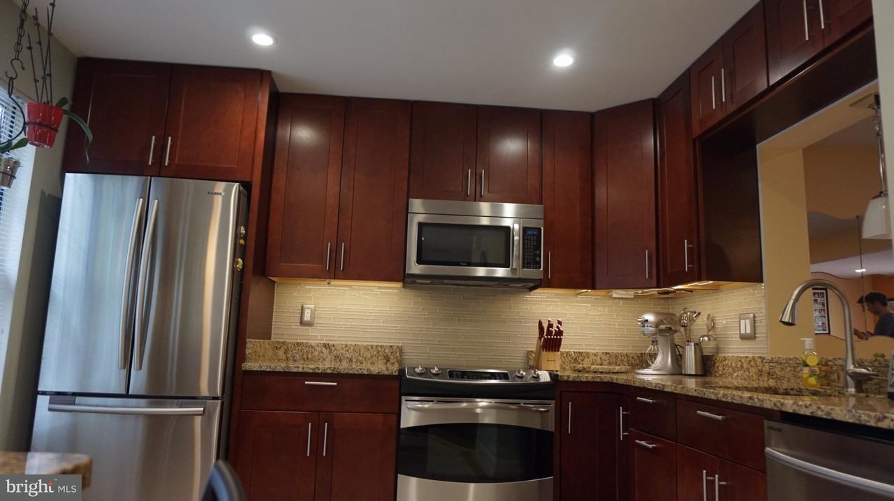 10354 College Square - Photo 3 of 23