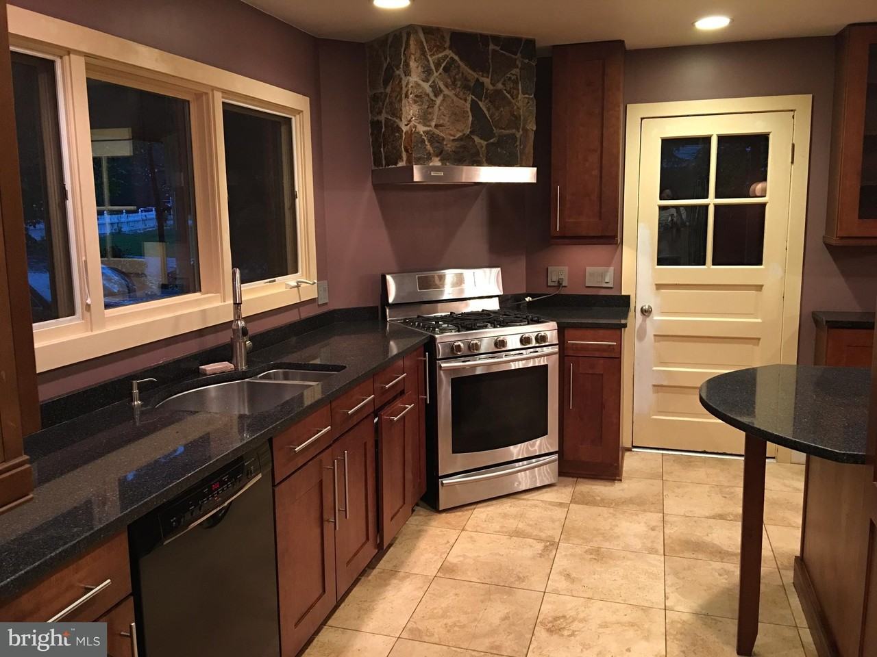 4307 Wendy Ct - Photo 3 of 13