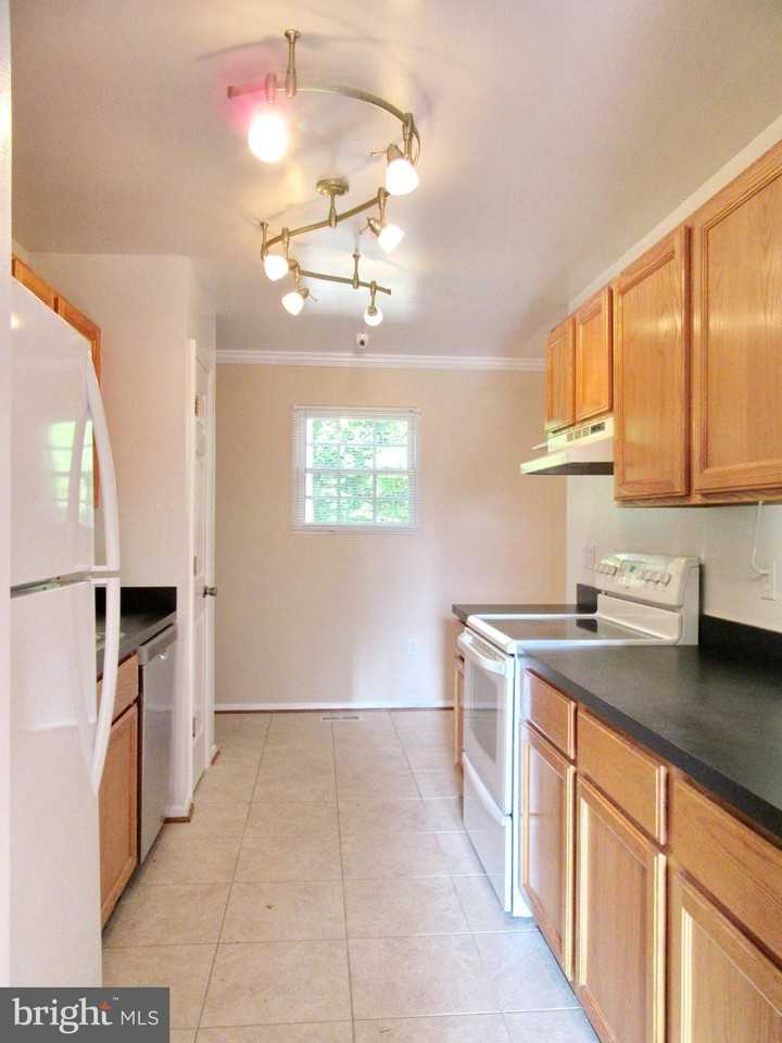 9330 Madison Ave - Photo 2 of 30