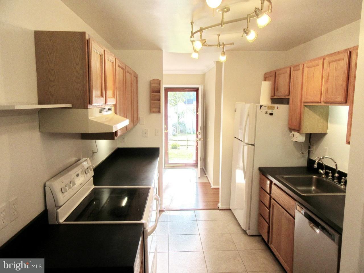 9330 Madison Ave - Photo 3 of 30