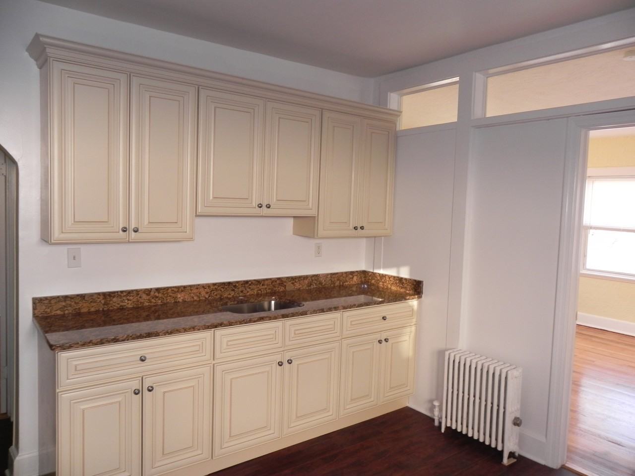 105 Washington Ave - Photo 2 of 10