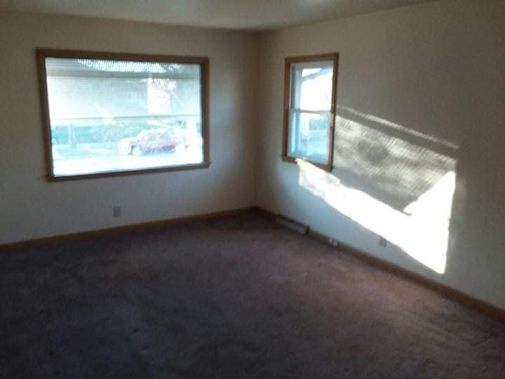 3358 S 84th St - Photo 3 of 7