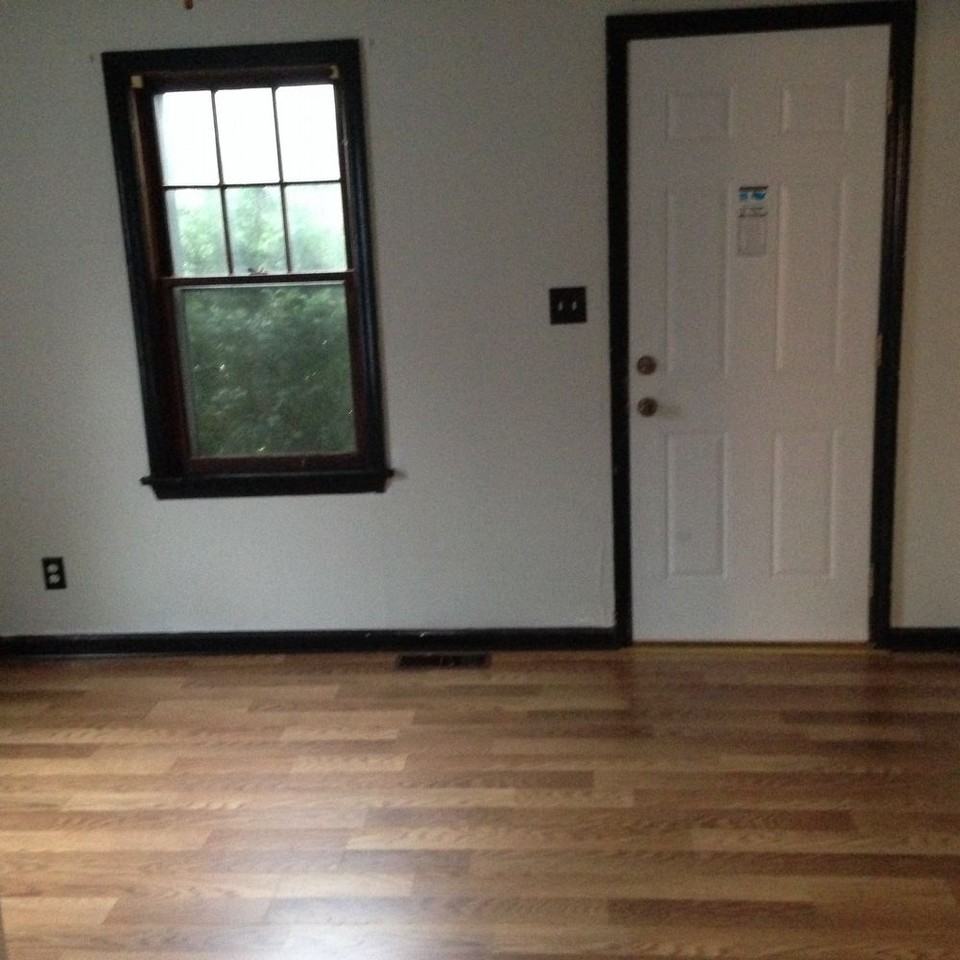 834 N 39th St - Photo 2 of 20