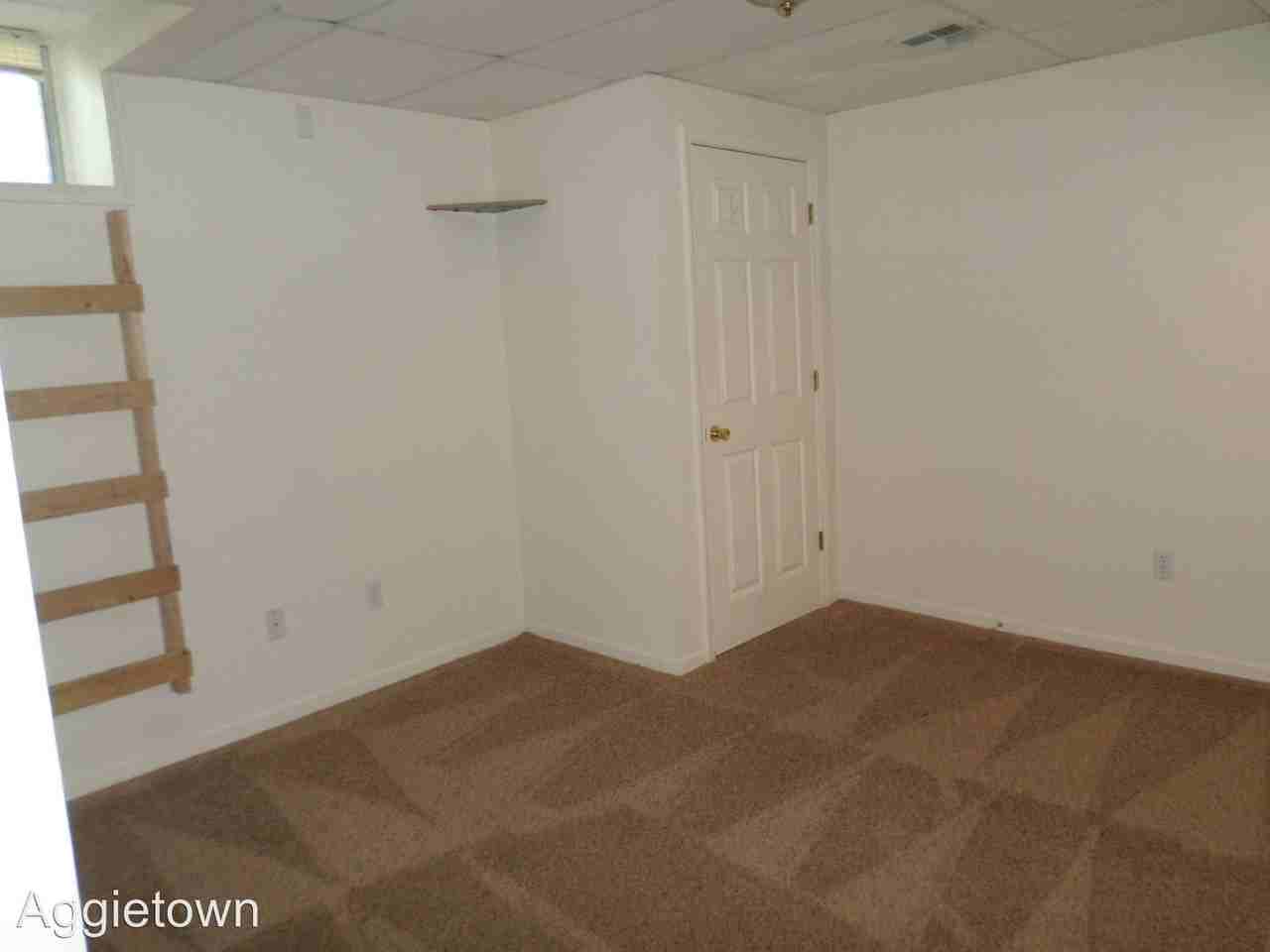 910 Humboldt - Photo 3 of 15