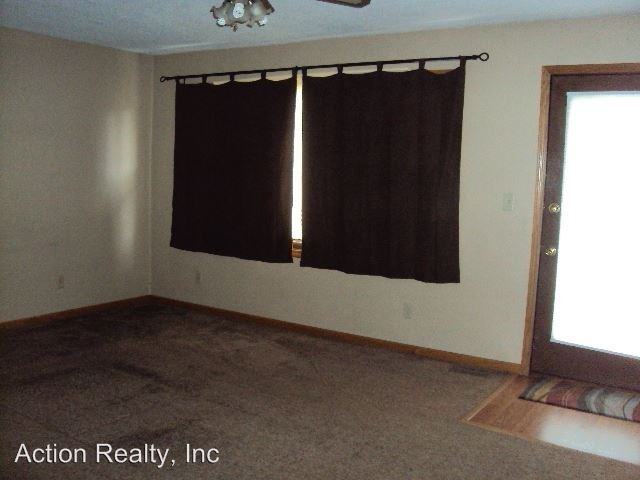 1904 N 22nd St - Photo 2 of 23