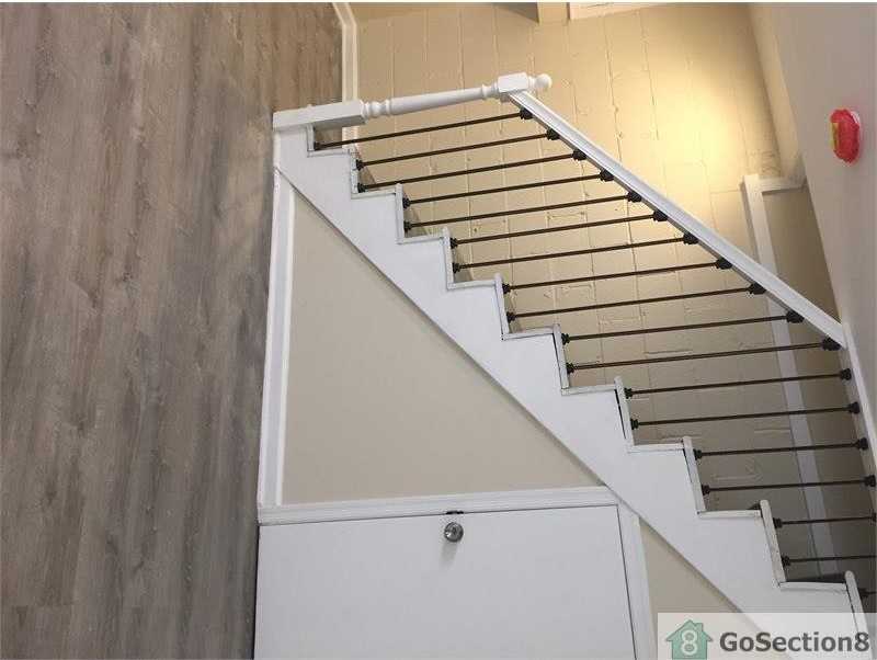 1090 Cameron Rd - Photo 3 of 7